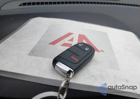 2020 Jeep Grand Cherokee Laredo E 4X2 from USA, damaged, VIN 1C4RJEAG3LC245052